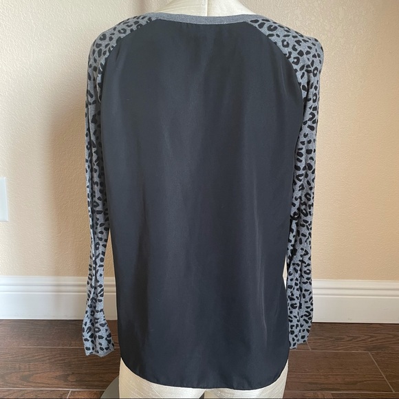 Ann Taylor Loft Grey Leopard Print Long Sleeve Top Size Small - Picture 6 of 13
